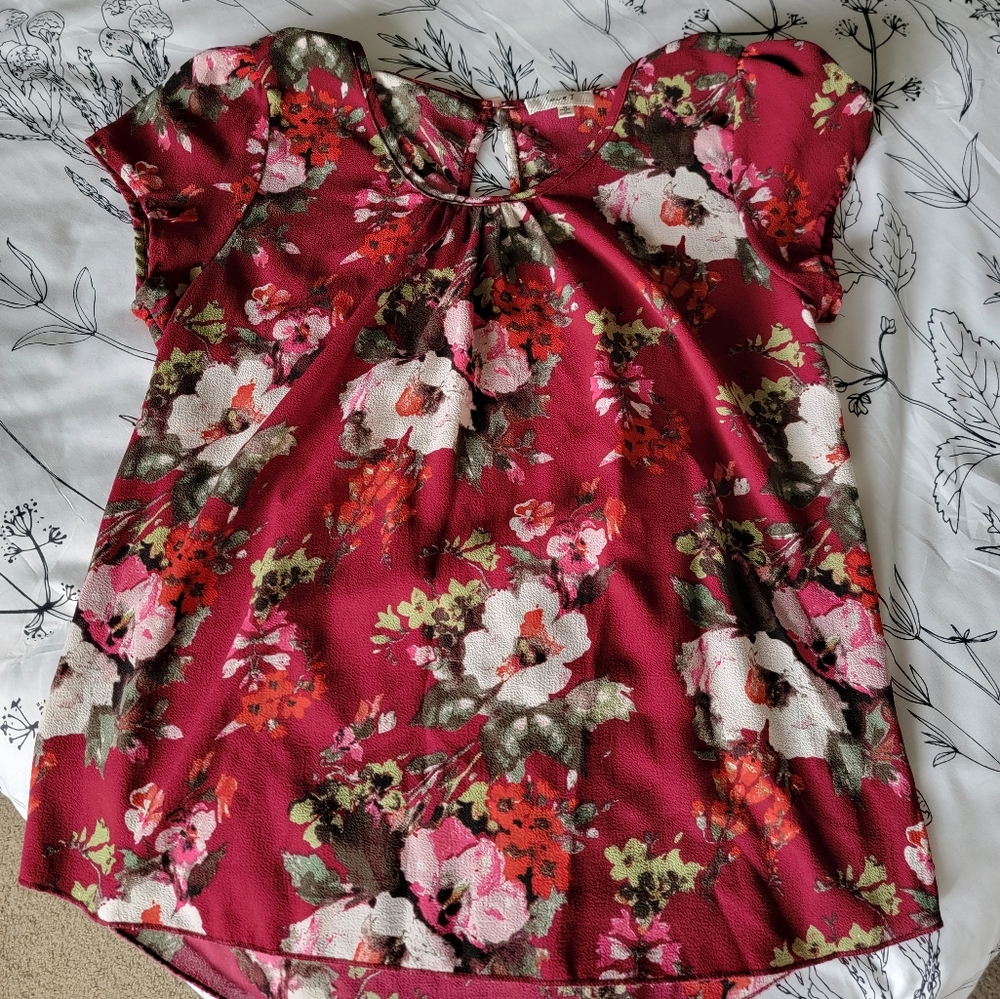 Cute floral top